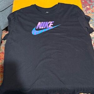 Nike Men's Tee in Black with Vibrant Purple Logo